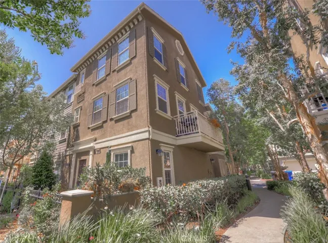 1466 Valencia North Loop Road, Tustin, California 92782
