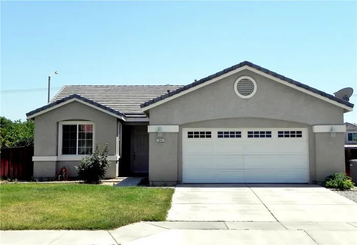 1042 Sun Up Circle, San Jacinto, California 92582
