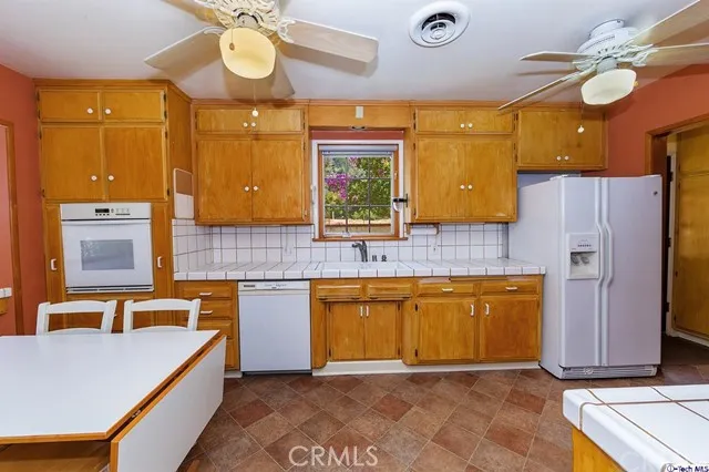 948 Birmingham Road, Burbank, California 91504