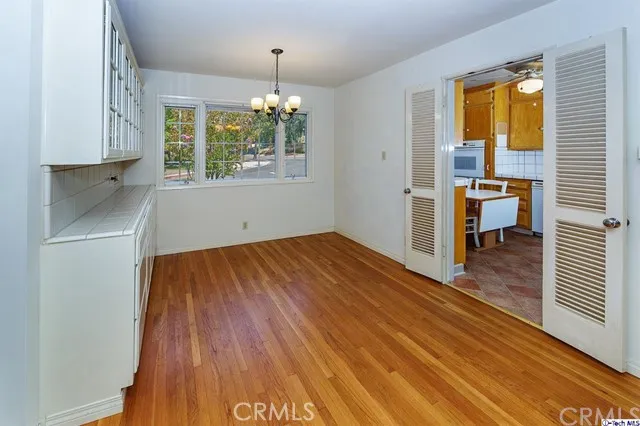 948 Birmingham Road, Burbank, California 91504