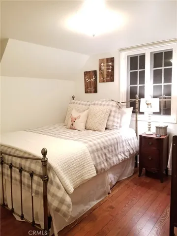 327 Sunset Drive, Lake Arrowhead, California 92352
