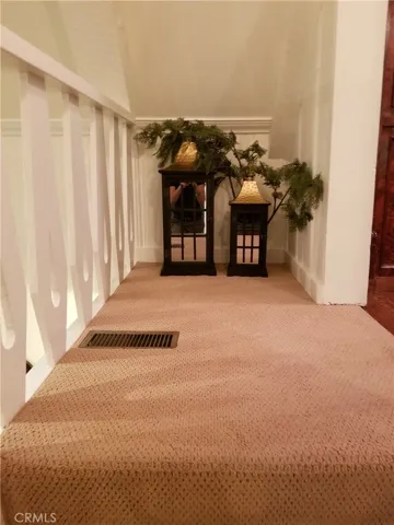 327 Sunset Drive, Lake Arrowhead, California 92352