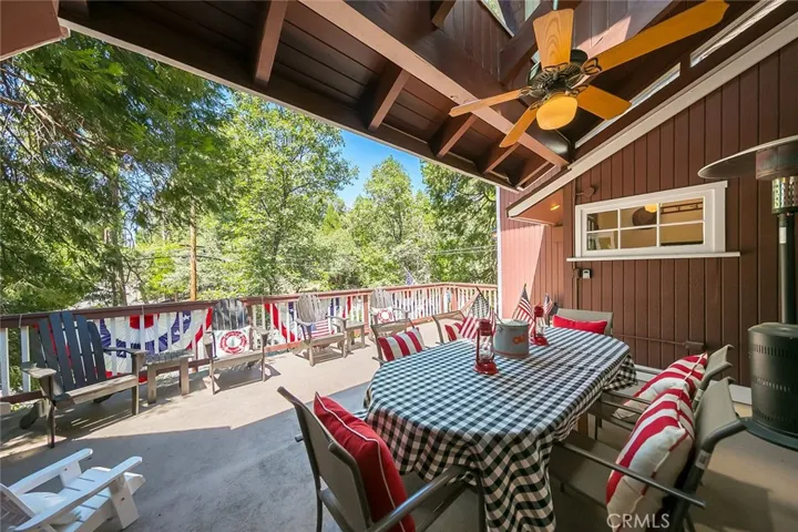 327 Sunset Drive, Lake Arrowhead, California 92352