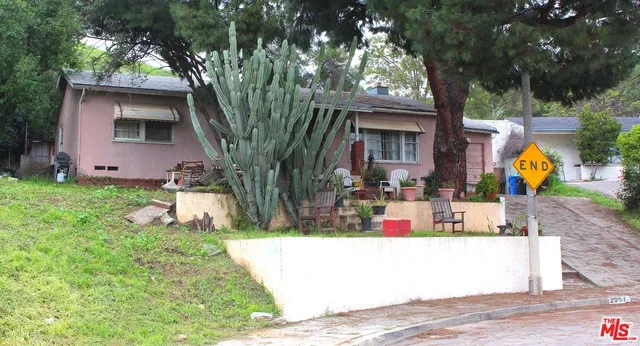 2357 N Indiana Avenue, Los Angeles, California 90032 home-pic-3