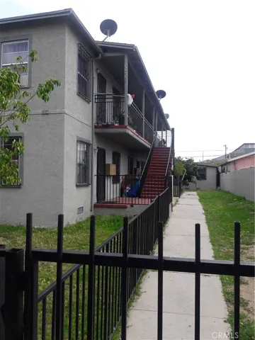 352 E 52nd Street E, Los Angeles, California 90011