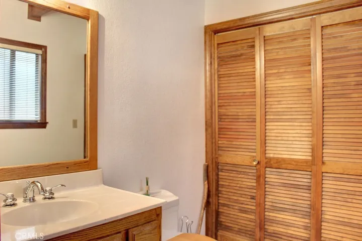 764 Moreno Lane, Sugarloaf, California 92386
