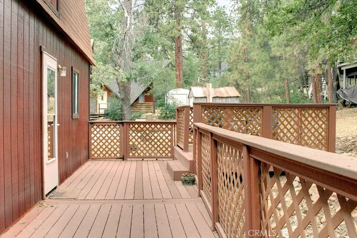 764 Moreno Lane, Sugarloaf, California 92386