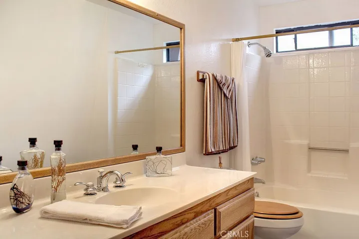 764 Moreno Lane, Sugarloaf, California 92386