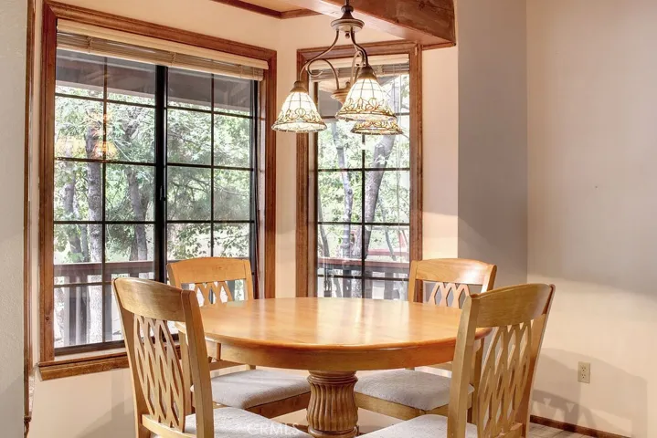 764 Moreno Lane, Sugarloaf, California 92386