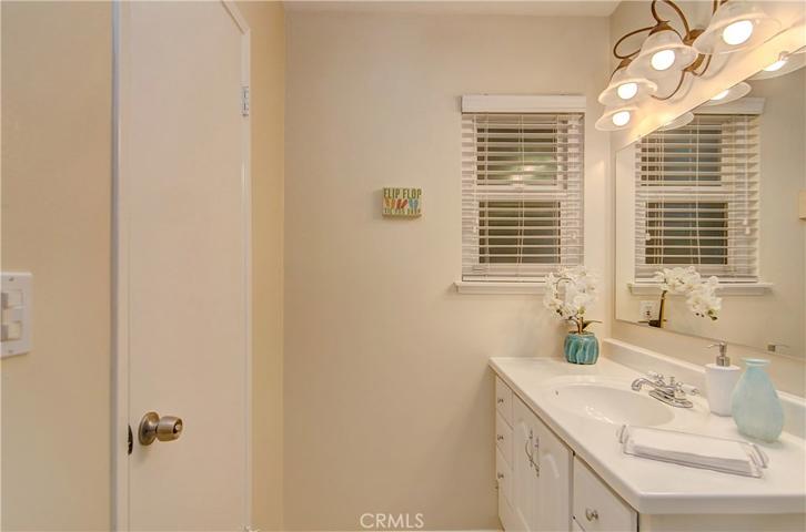 Spacious, hall bath has large vanity with storage...spotless​​‌​​​​‌​​‌‌​‌‌​​​‌‌​‌​‌​‌​​​‌​​ too!