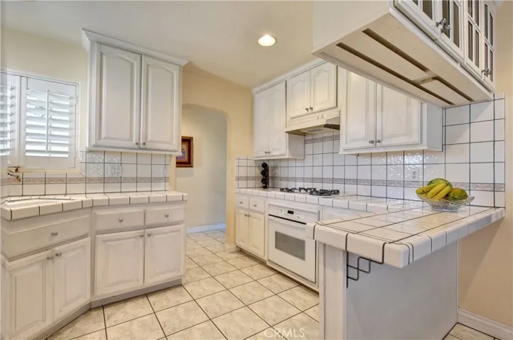 Kitchen with breakfast nook