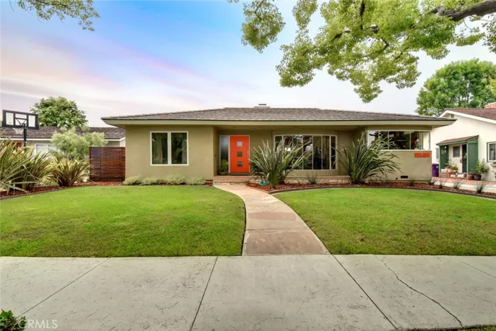 5331 E Las Lomas Street, Long Beach, California 90815