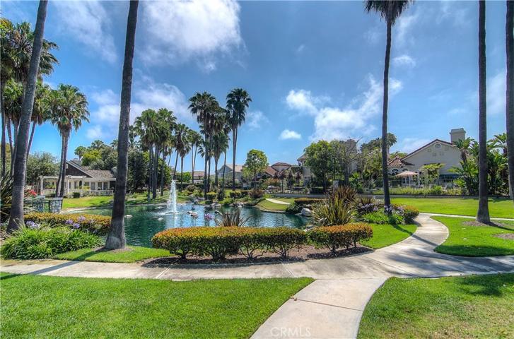 19446 Mountainview Lane, Huntington Beach, California 92648