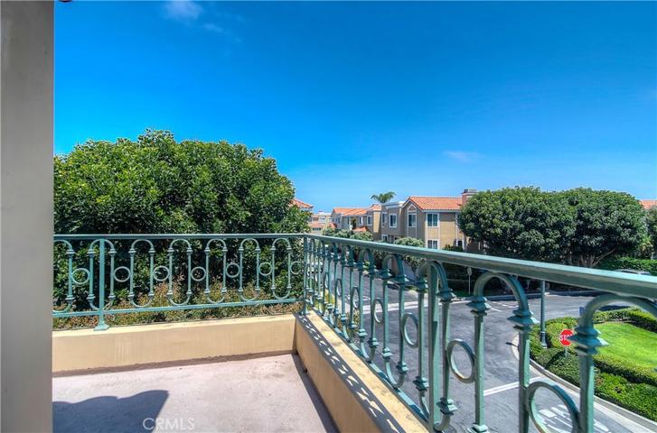 19446 Mountainview Lane, Huntington Beach, California 92648