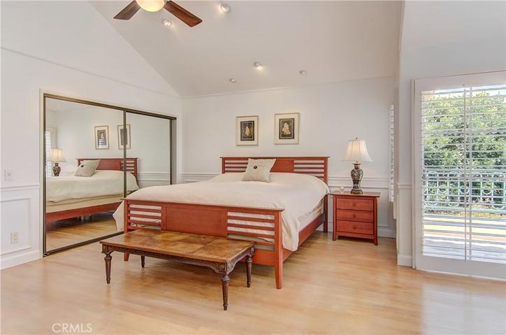 19446 Mountainview Lane, Huntington Beach, California 92648