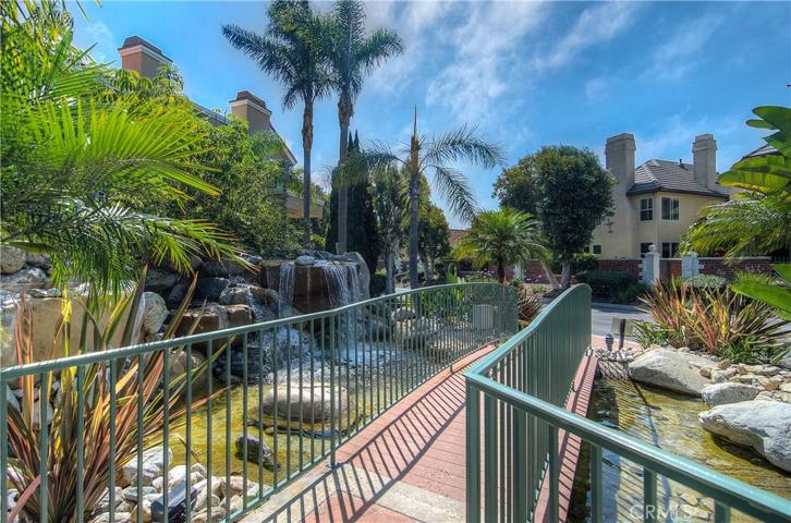 19446 Mountainview Lane, Huntington Beach, California 92648