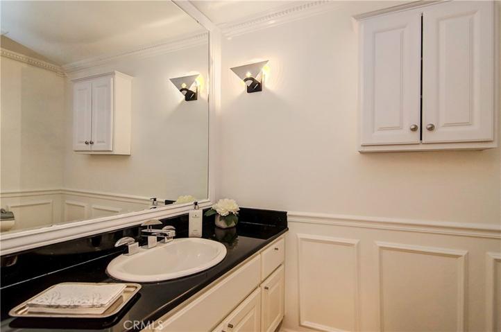 19446 Mountainview Lane, Huntington Beach, California 92648