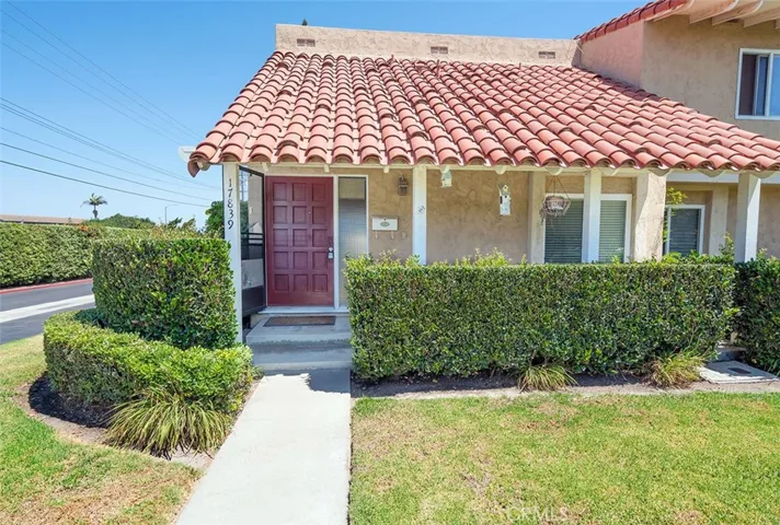 17839 La Rosa Lane, Fountain Valley, California 92708