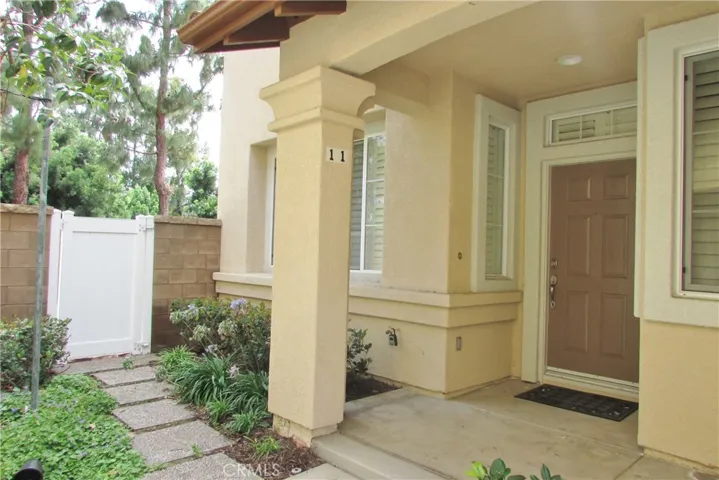 11 Geranium, Irvine, California 92618