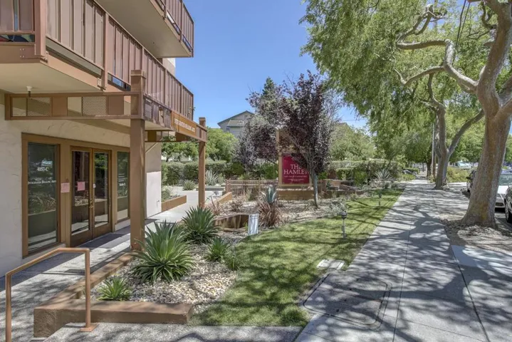 4151 El Camino Way M, Palo Alto, California 94306