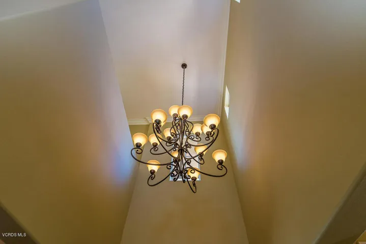 Entrance 2-Ceiling