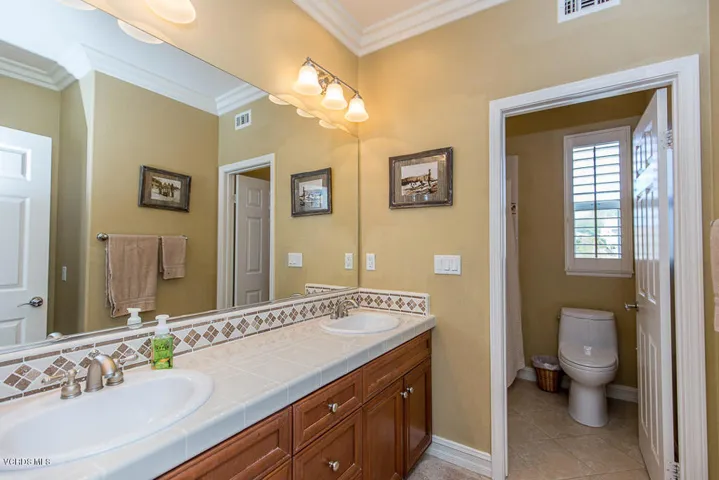 Upstairs Hall Bathroom