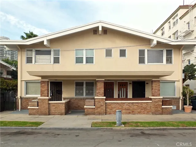 23 N Alboni Place, Long Beach, California 90802