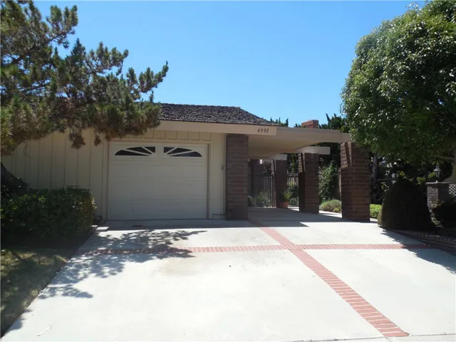 4992 Paseo Segovia, Irvine, California 92603