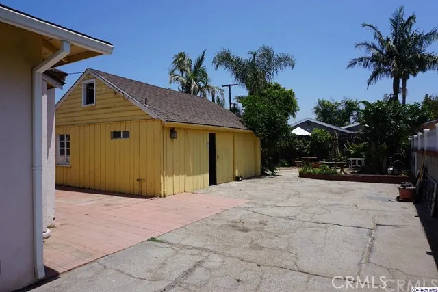 6844 Orion Avenue, Van Nuys, California 91406