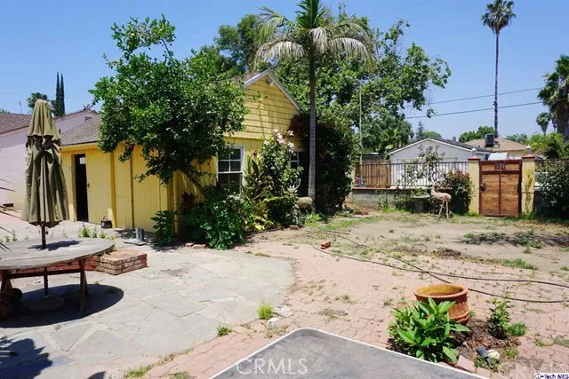 6844 Orion Avenue, Van Nuys, California 91406
