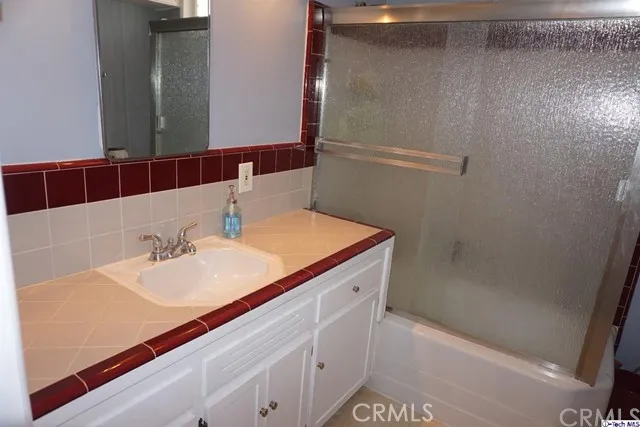 6844 Orion Avenue, Van Nuys, California 91406