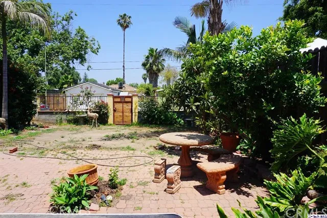 6844 Orion Avenue, Van Nuys, California 91406
