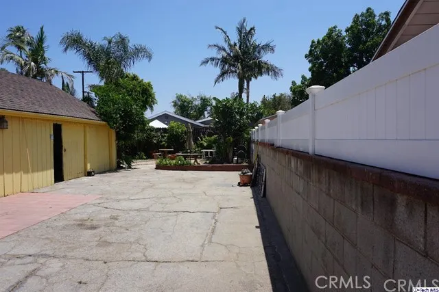 6844 Orion Avenue, Van Nuys, California 91406