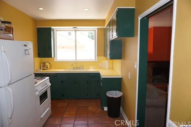 6844 Orion Avenue, Van Nuys, California 91406