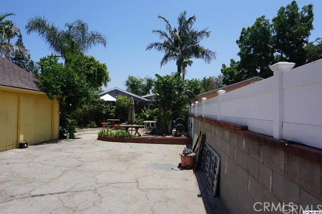6844 Orion Avenue, Van Nuys, California 91406