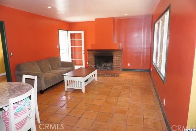 6844 Orion Avenue, Van Nuys, California 91406
