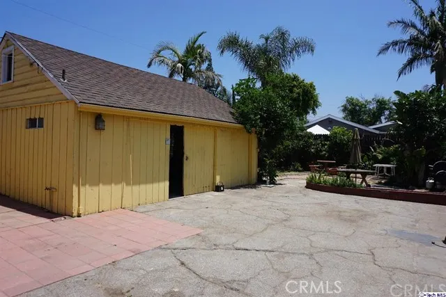 6844 Orion Avenue, Van Nuys, California 91406
