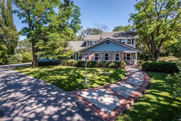7205 Del Rio Road, Atascadero, California 93422