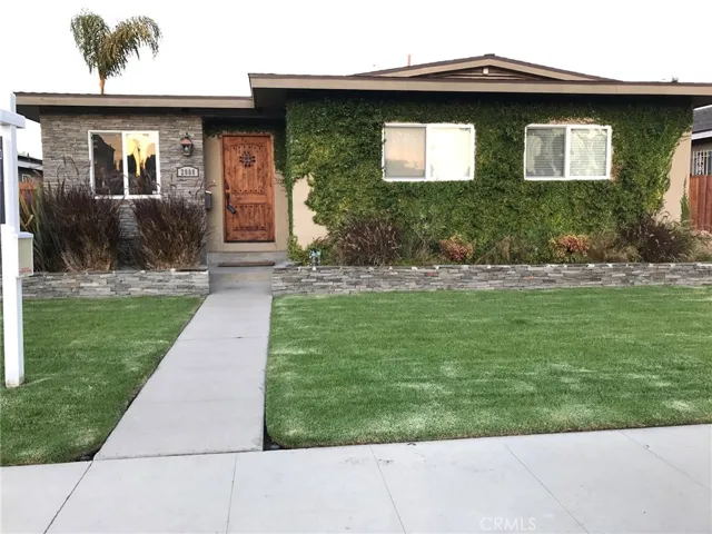2808 Fidler Avenue, Long Beach, California 90815