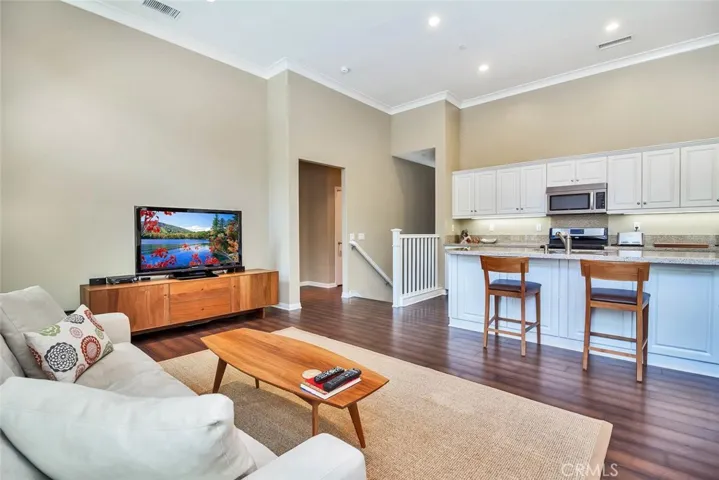 122 Coralwood, Irvine, California 92618