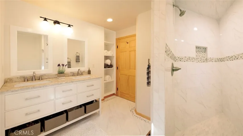 507 Blue Jay Road, Big Bear, California 92315