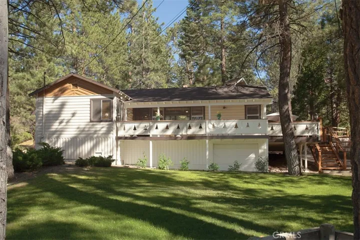 507 Blue Jay Road, Big Bear, California 92315