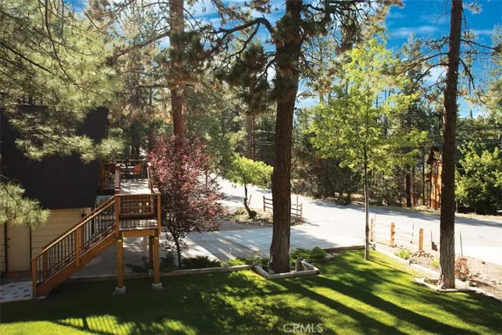 507 Blue Jay Road, Big Bear, California 92315