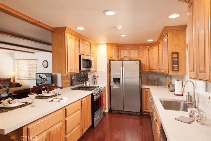 507 Blue Jay Road, Big Bear, California 92315