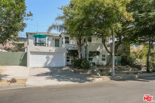 1812 S Dunsmuir Avenue, Los Angeles, California 90019