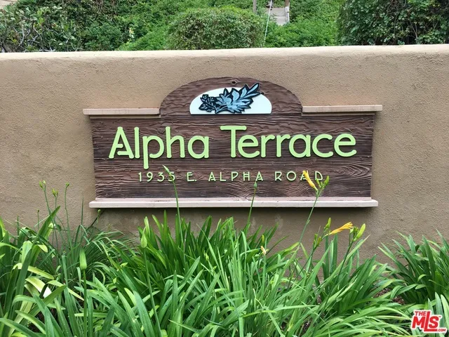 1935 Alpha Road 225, Glendale, California 91208