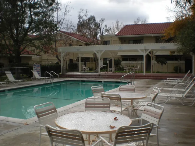 27236 Luther Drive 716, Canyon Country, California 91351