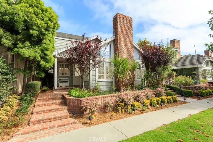 600/602 Carnation - So Inviting!