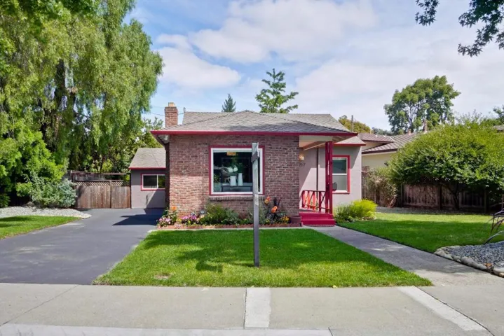 2267 Saint Francis Drive, Palo Alto, California 94303