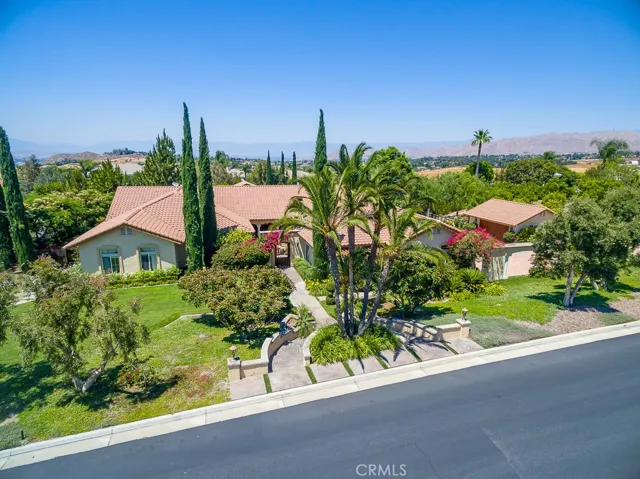 728 Bernette Way, Riverside, California 92506